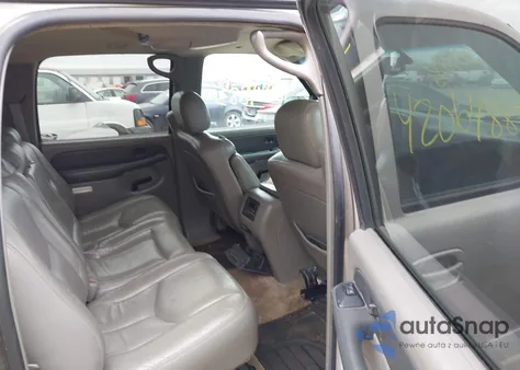 2003 Chevrolet Suburban 1500 Lt z USA, uszkodzony, nr VIN 3GNFK16Z13G105332